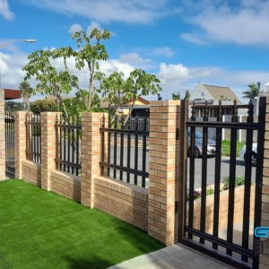 Palisade Gates and Fencing Panels (8)