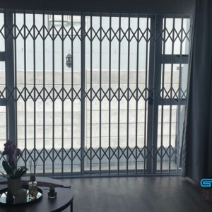 Slamlock Trellis Gate for Patio Door